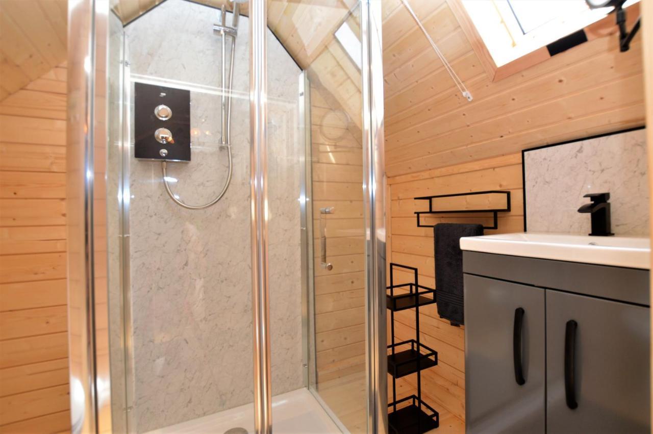 Seal Point Cabin - Luxury Glamping Cairndow Eksteriør bilde