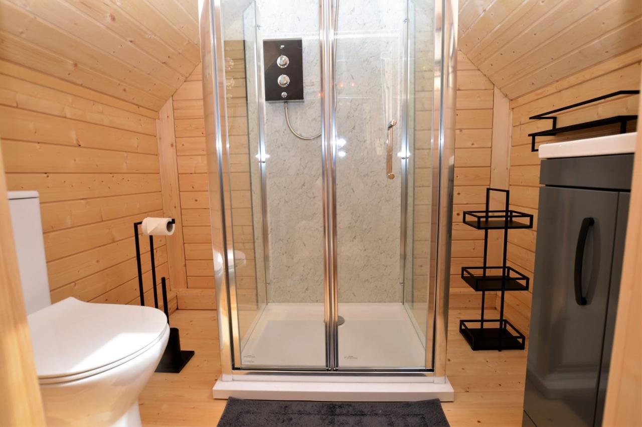 Seal Point Cabin - Luxury Glamping Cairndow Eksteriør bilde